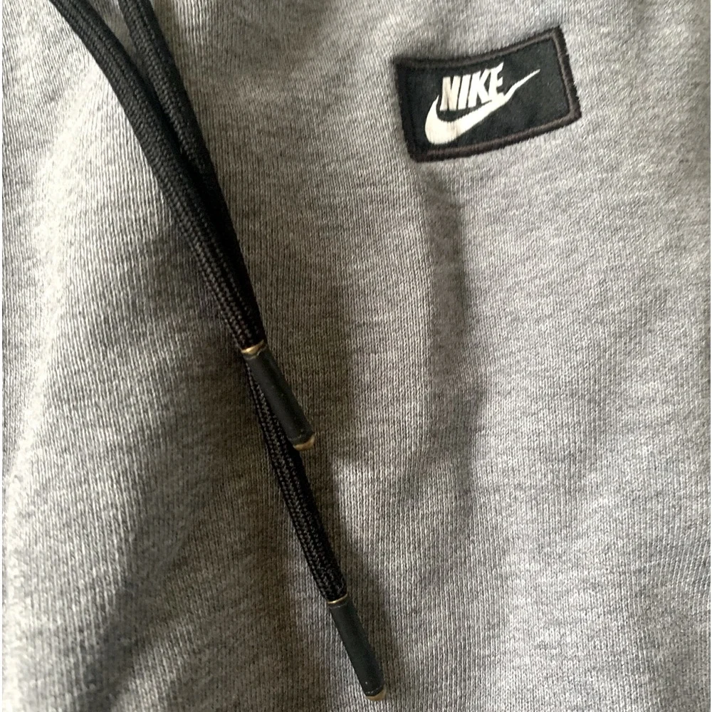 Nike Track Bottom - Picture 2 of 8